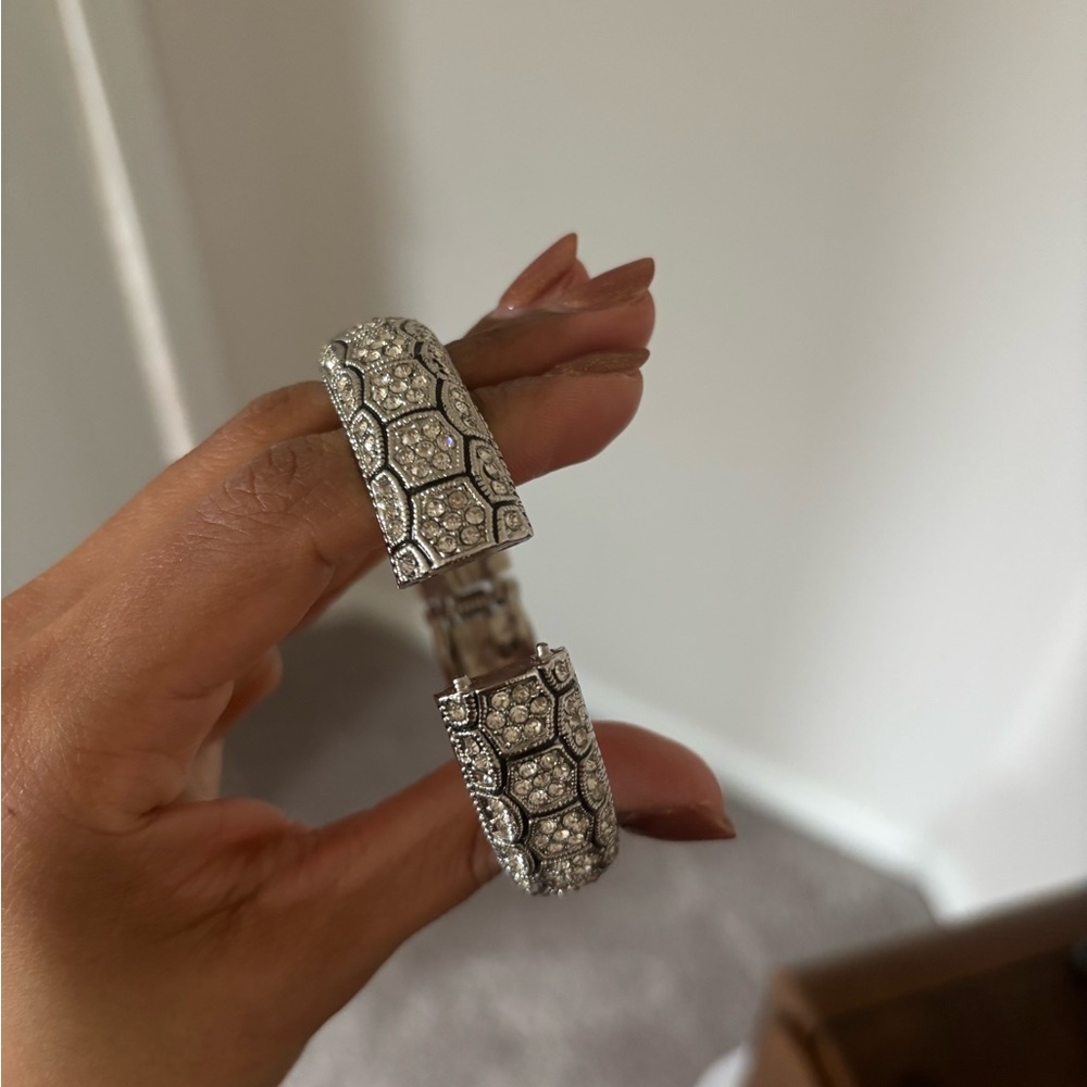 Silver Rhinestone Hexagon Pattern Bracelet - Picture 2 of 5